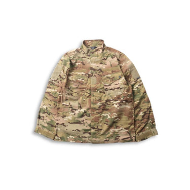 Multicam camo hooded jacket with front zipper and button placket