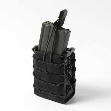 Double rifle magazine pouch in black with dual front elastic bands
