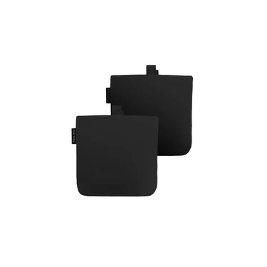 Black side plate carrier, two front plate pockets with flap closures