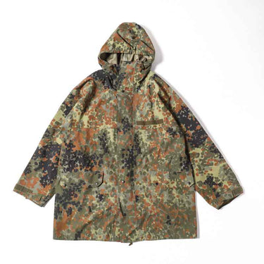 Flecktarn hooded wet-weather parka, front pockets, buttoned storm flap