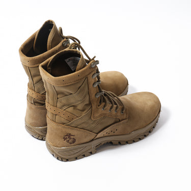 Coyote brown tactical combat boots with lace-up front and cushioned ankle