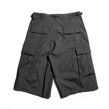 BDU ripstop shorts, dark gray, with multiple cargo pockets and button waist