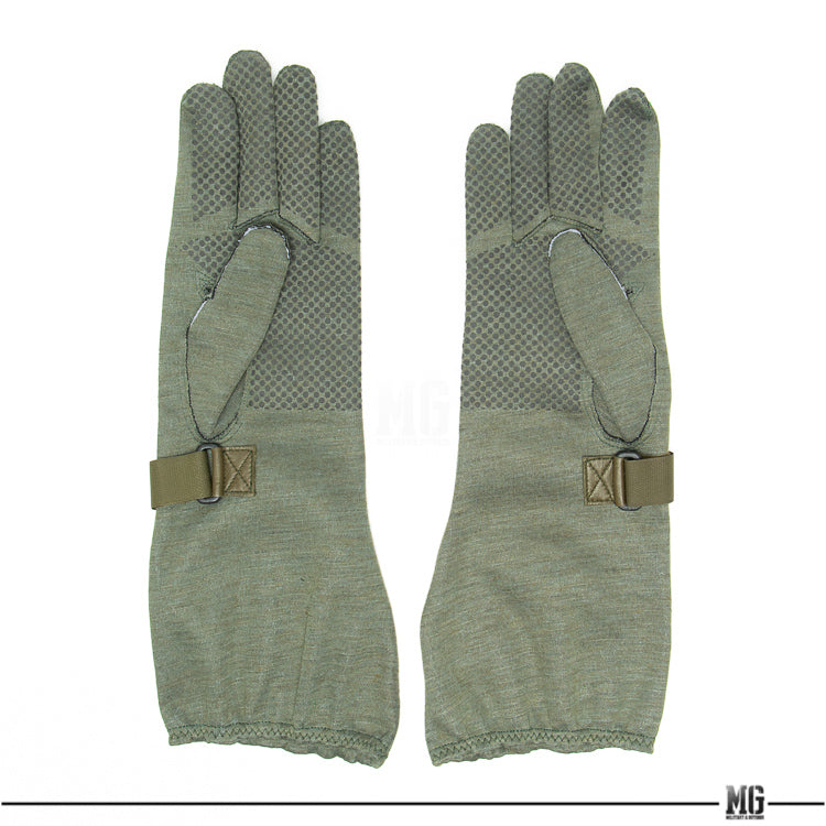 Like New German Army Nomex Gloves With Gripper