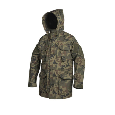 Camouflage hooded parka with front zip and chest flap pocket, long sleeves