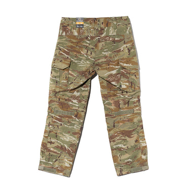Camouflage tactical combat pants with large back panel pockets and belt loops
